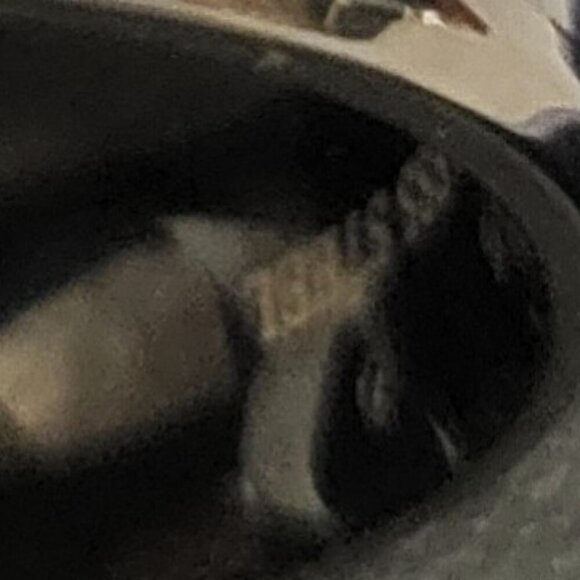 NWT MENS STAINLESS STEEL BEVELED EDGE WEDDING BAND SZ 11 - Picture 6 of 6